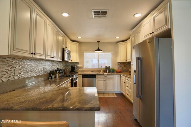 Building Photo - 6946 Texhoma Ave