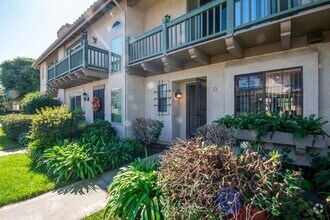 Building Photo - Wonderful 2BR Condo located in Las Playas ...