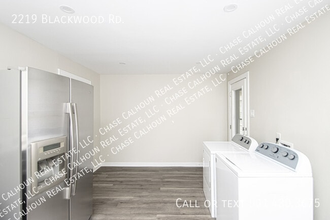 Building Photo - 2219 Blackwood Rd