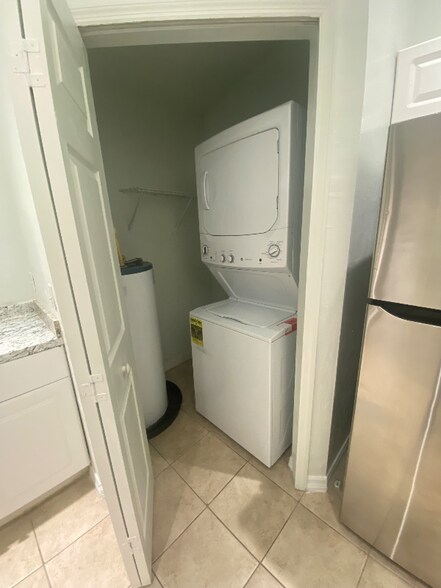 Building Photo - 4631 29th St SW