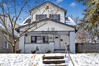 Building Photo - 1320 N Beville Ave