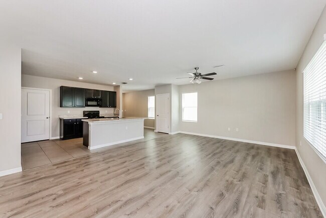 Building Photo - 10135 Mangrove Well Rd