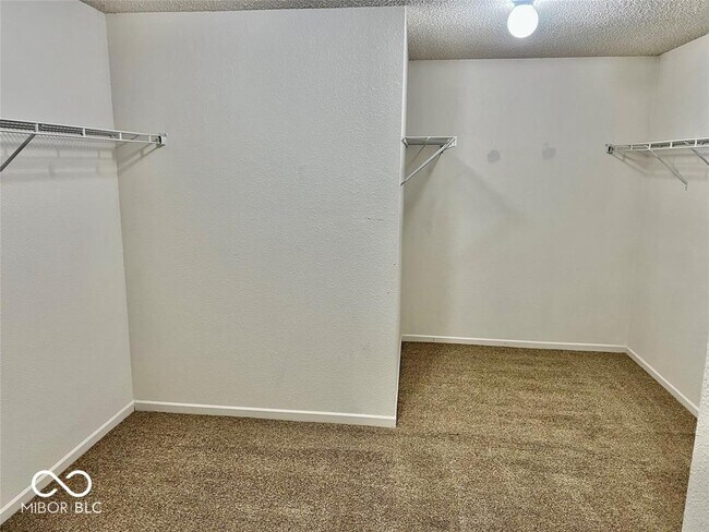 Building Photo - 5714 Doe Way