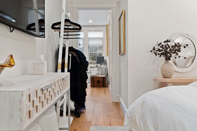 Building Photo - 1797 Beacon St