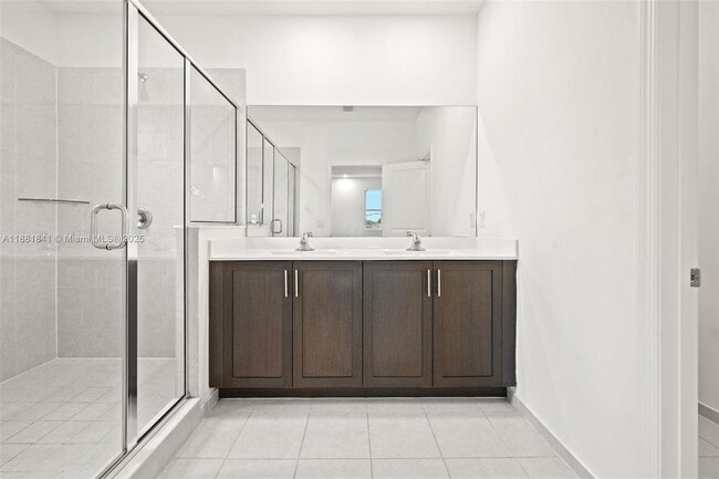 Building Photo - 13535 SW 184th Ter