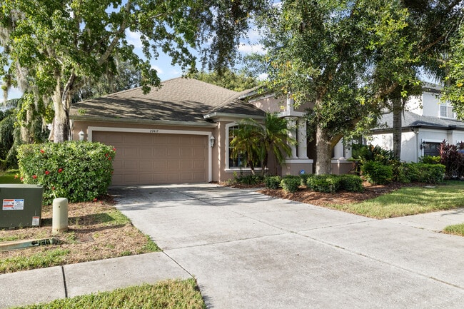 Building Photo - 27417 Silver Thatch Dr