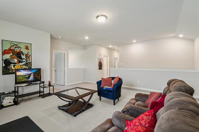 Building Photo - 216 Fieldstone Dr