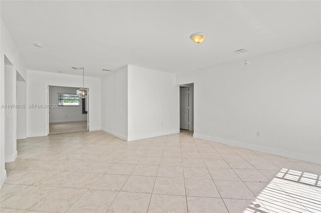 Building Photo - 1381 W 63rd St