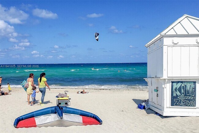 Building Photo - 8430 Harding Ave