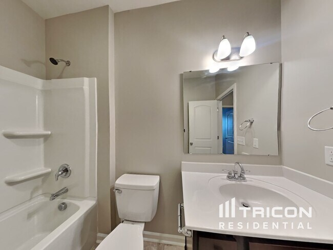 Building Photo - 1064 Bitting Hall Cir