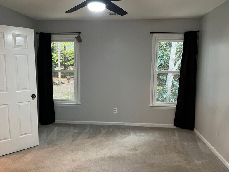 Building Photo - 5109 Simmons Branch Trail