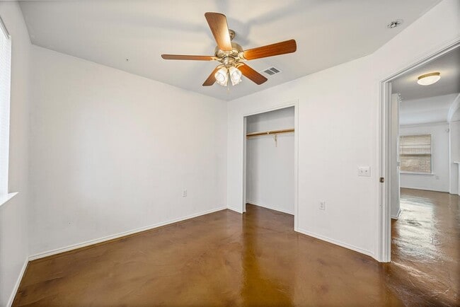 Building Photo - 5305 Park At Woodlands Dr