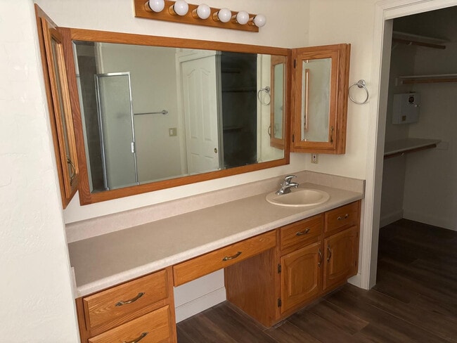 Building Photo - 43003 N Old Mine Rd