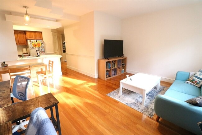 Building Photo - 30 Upland Rd