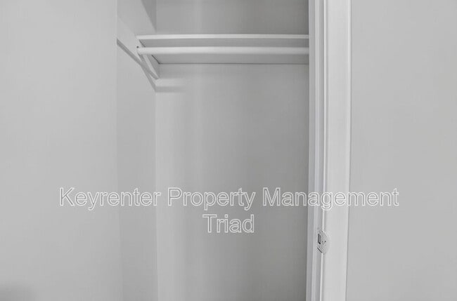 Building Photo - 300 Martingale Dr