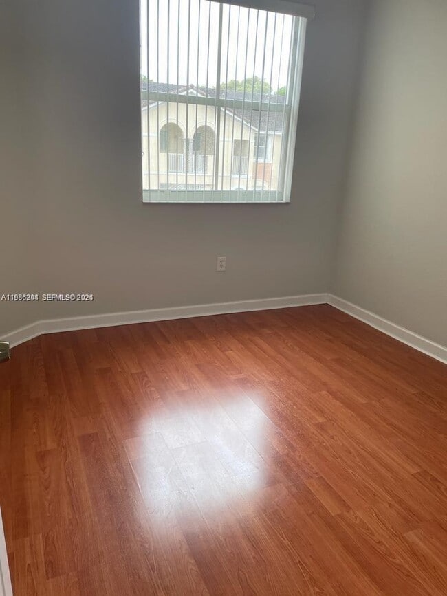 Building Photo - 1663 SE 29th St