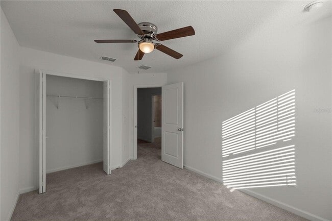 Building Photo - 3613 SE 37th Ct