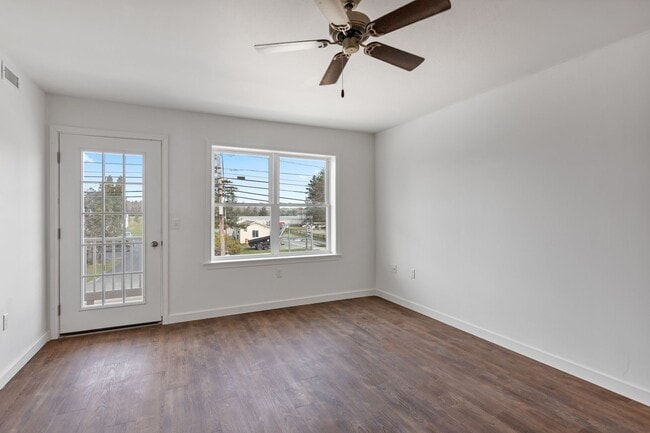 Building Photo - 24 Jersey Way