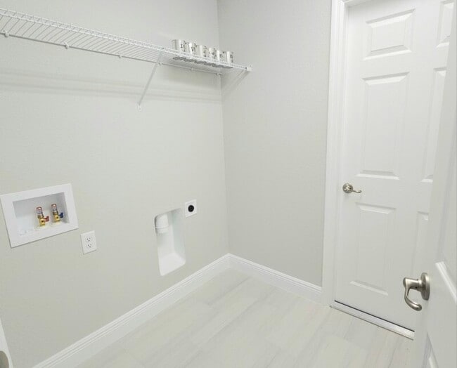 Building Photo - 7808 N Keystone Dr