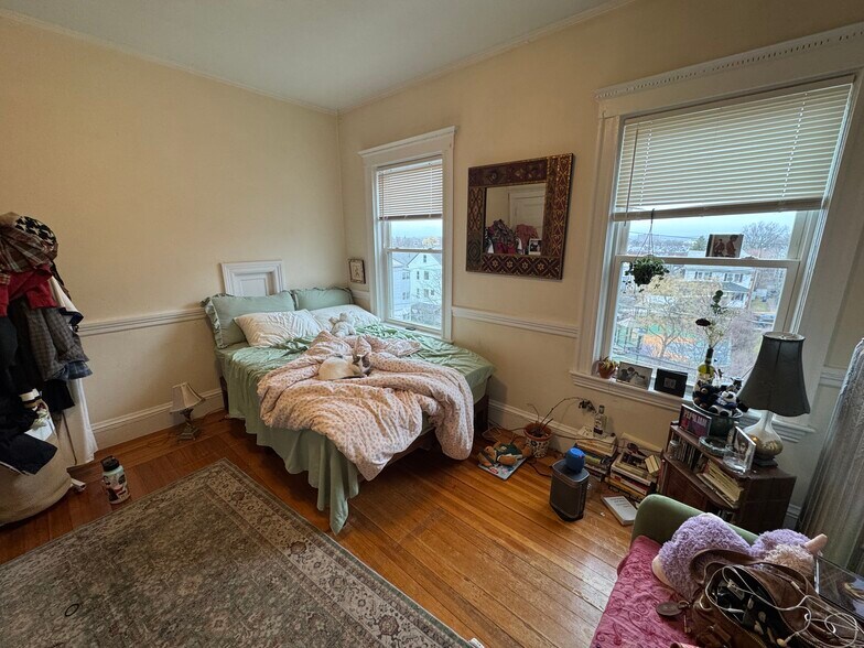 Building Photo - 51 Ibbetson St