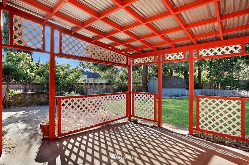 Building Photo - 5511 Fairlawn Drive SW