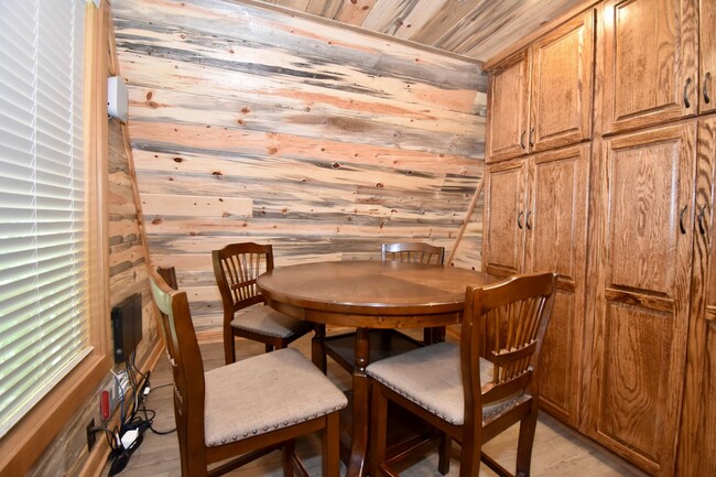 Building Photo - 1 Bedroom House in Ruston With Lots of Upd...