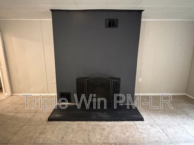 Building Photo - 10002 Stardust Trail