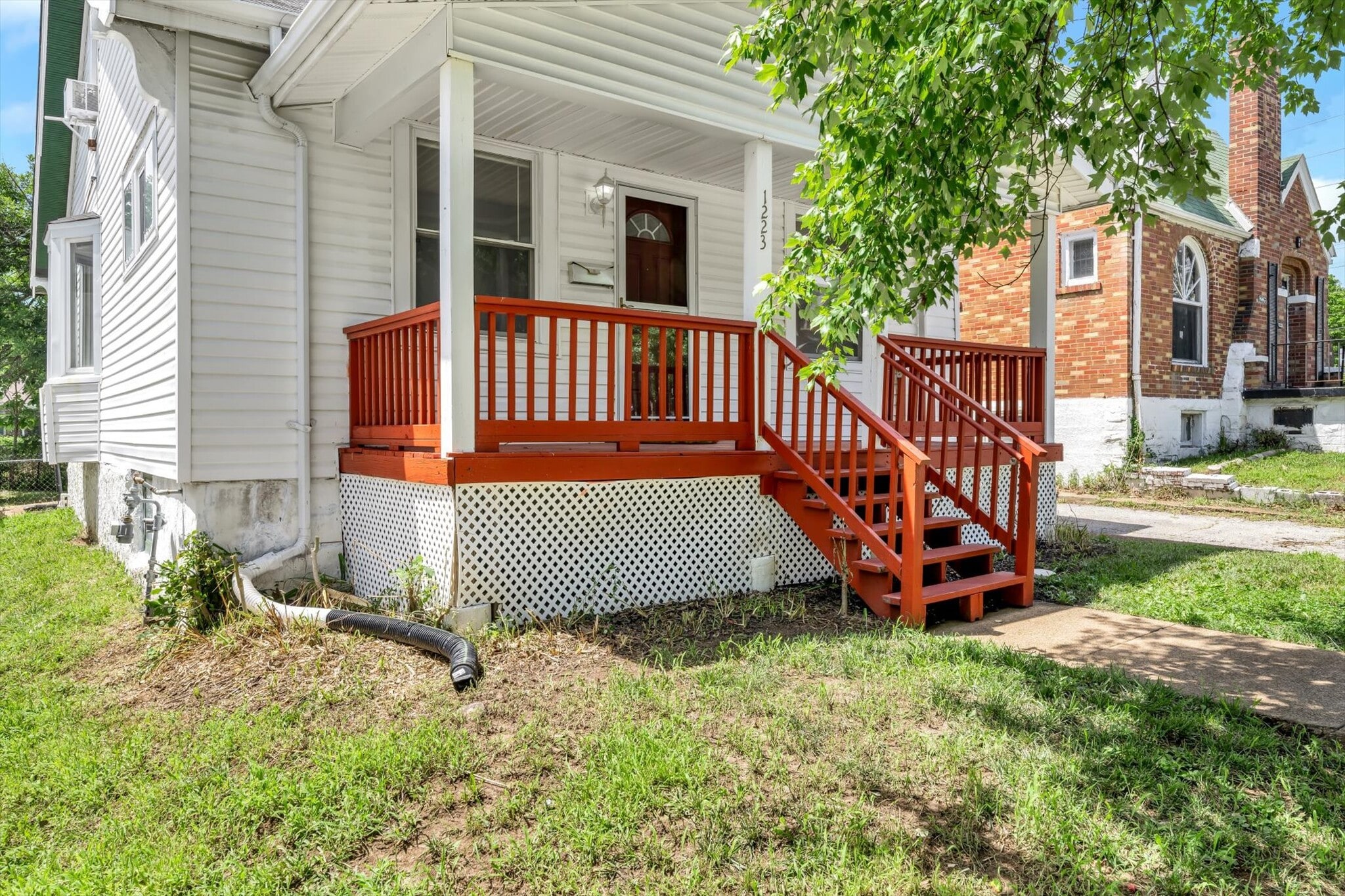 Building Photo - 1223 Gruner pl