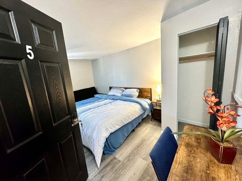 Building Photo - 6864 E Mary Dr