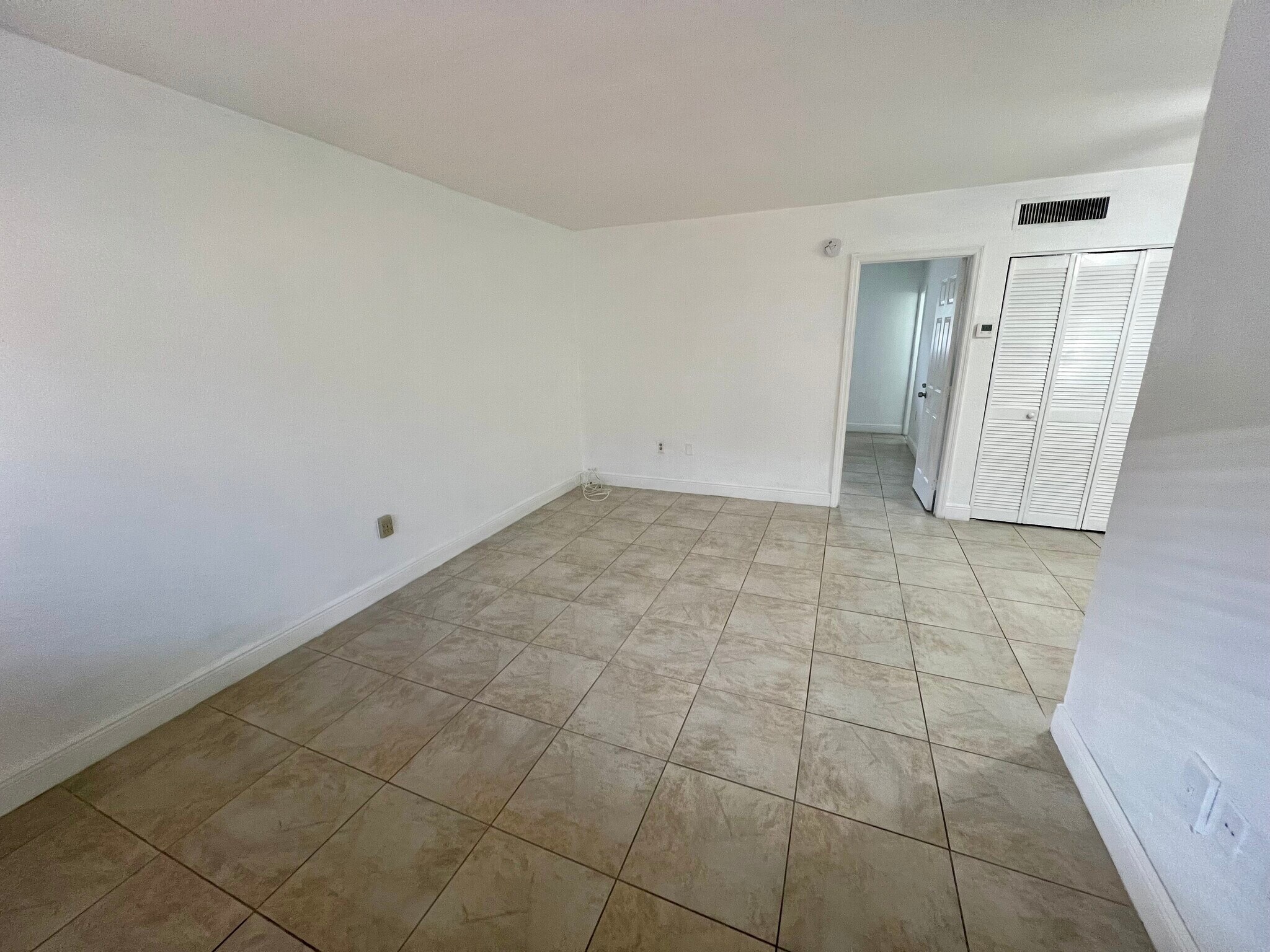 Building Photo - 3800 SW 102nd Ave