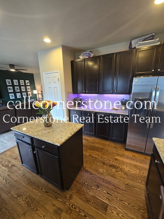 Building Photo - 8366 Hardwood Cir