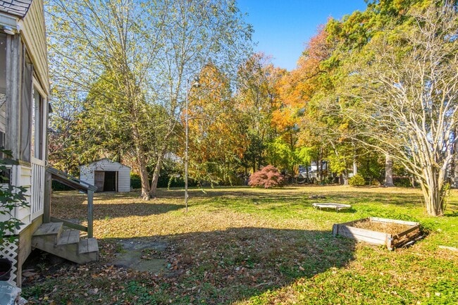 Building Photo - 3 Bed 1 Bath Home for Rent in Newport News