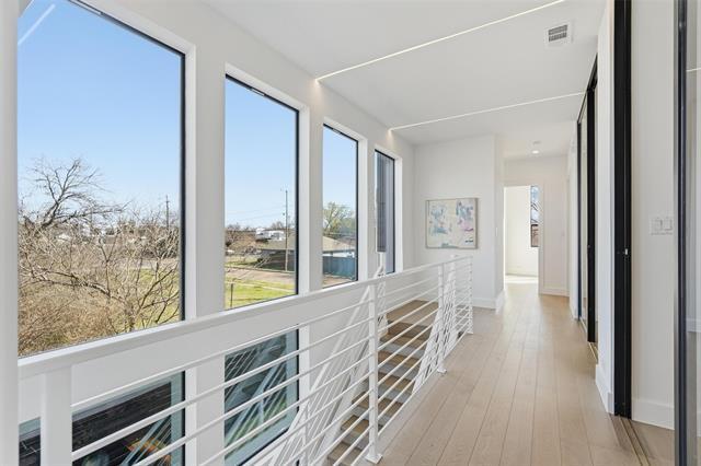 Building Photo - 3633 Thedford Ave