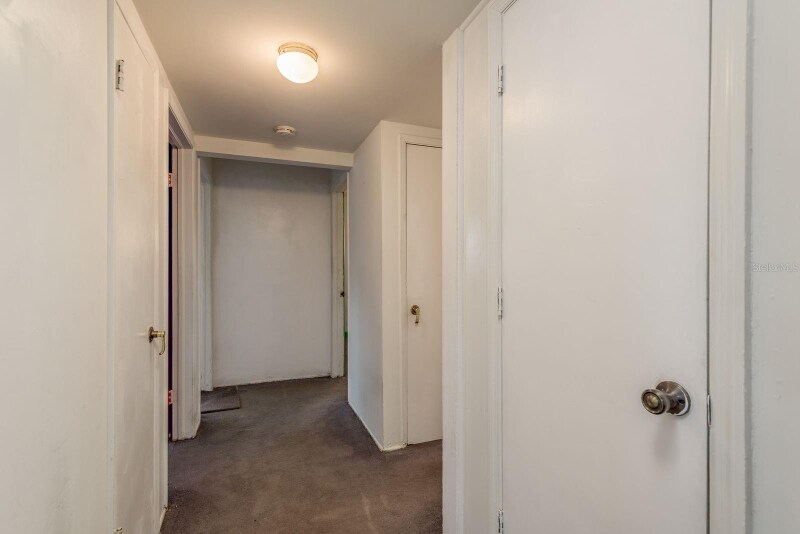 Building Photo - 1714 W Fern St