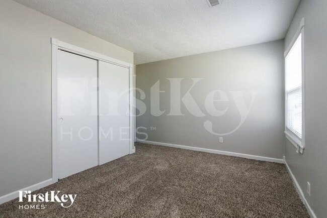 Building Photo - 6117 Epperson Dr