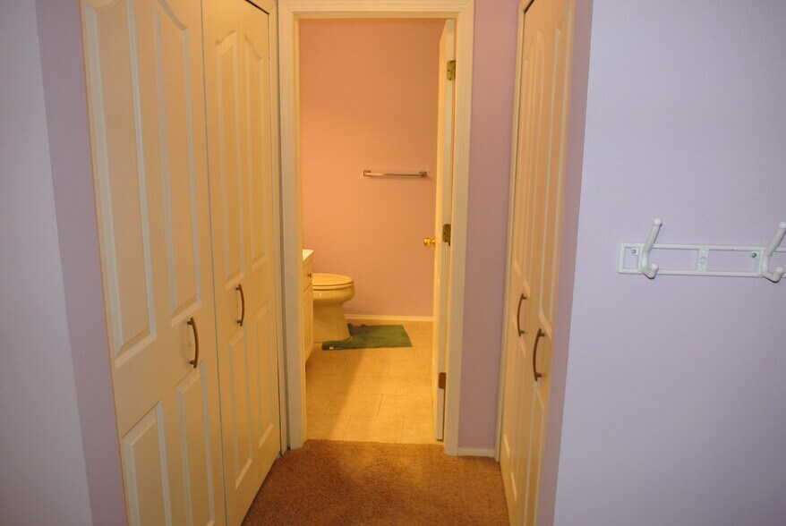 Master Bedroom Suite Closets - 6649 Quail Run Cir