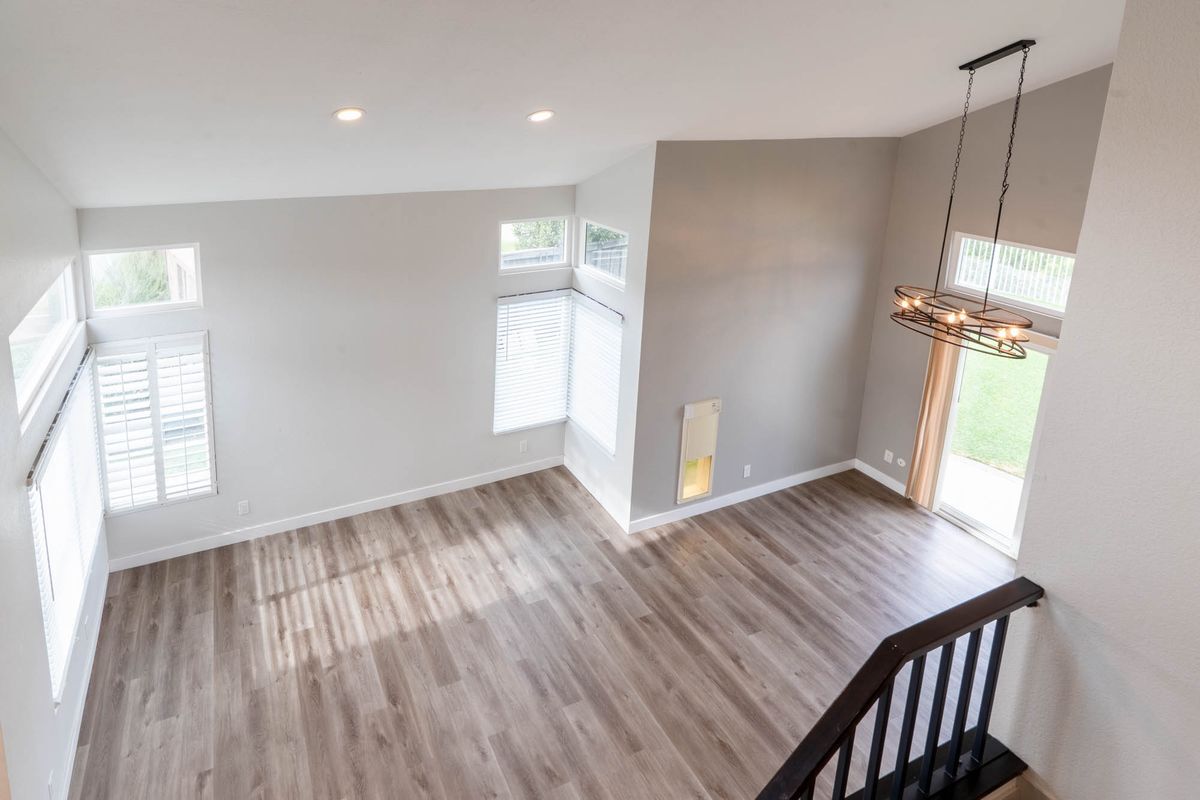 Building Photo - 4744 Golden Ridge Dr