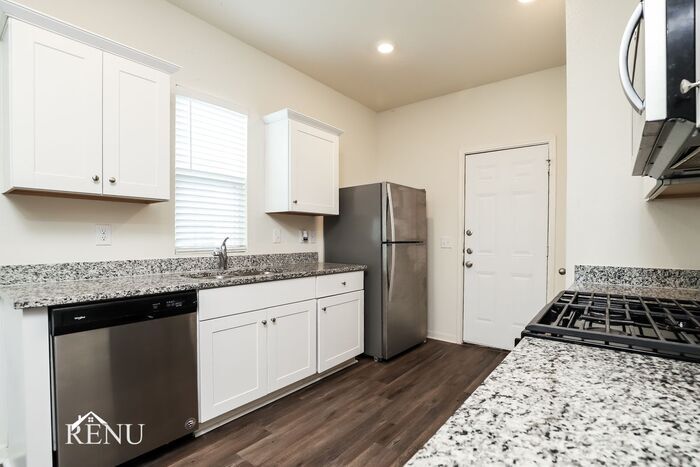 Building Photo - 5102 Dawn Break