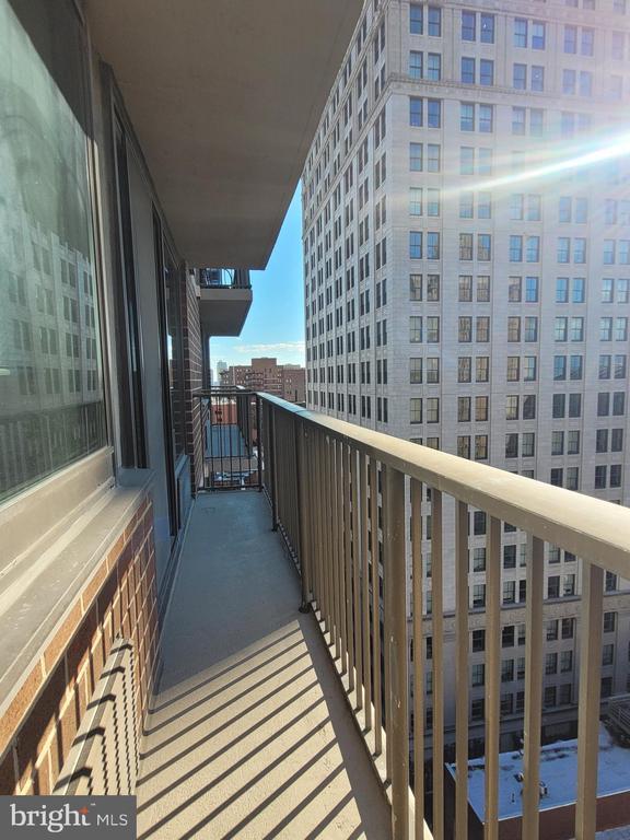 Building Photo - 1420 Locust St