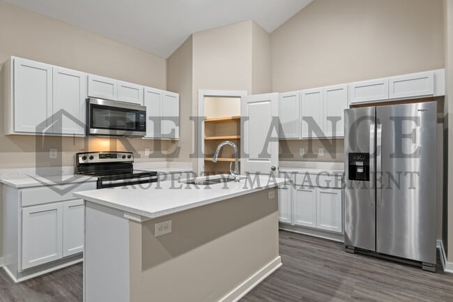 Building Photo - 3225 N Cedar Downs Ln