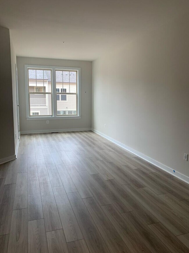 Building Photo - 8593 Red Sage Way S
