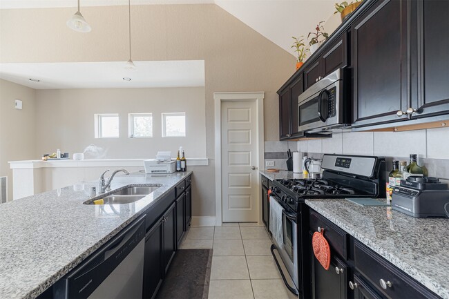 Building Photo - 16831 Osprey Bend Dr
