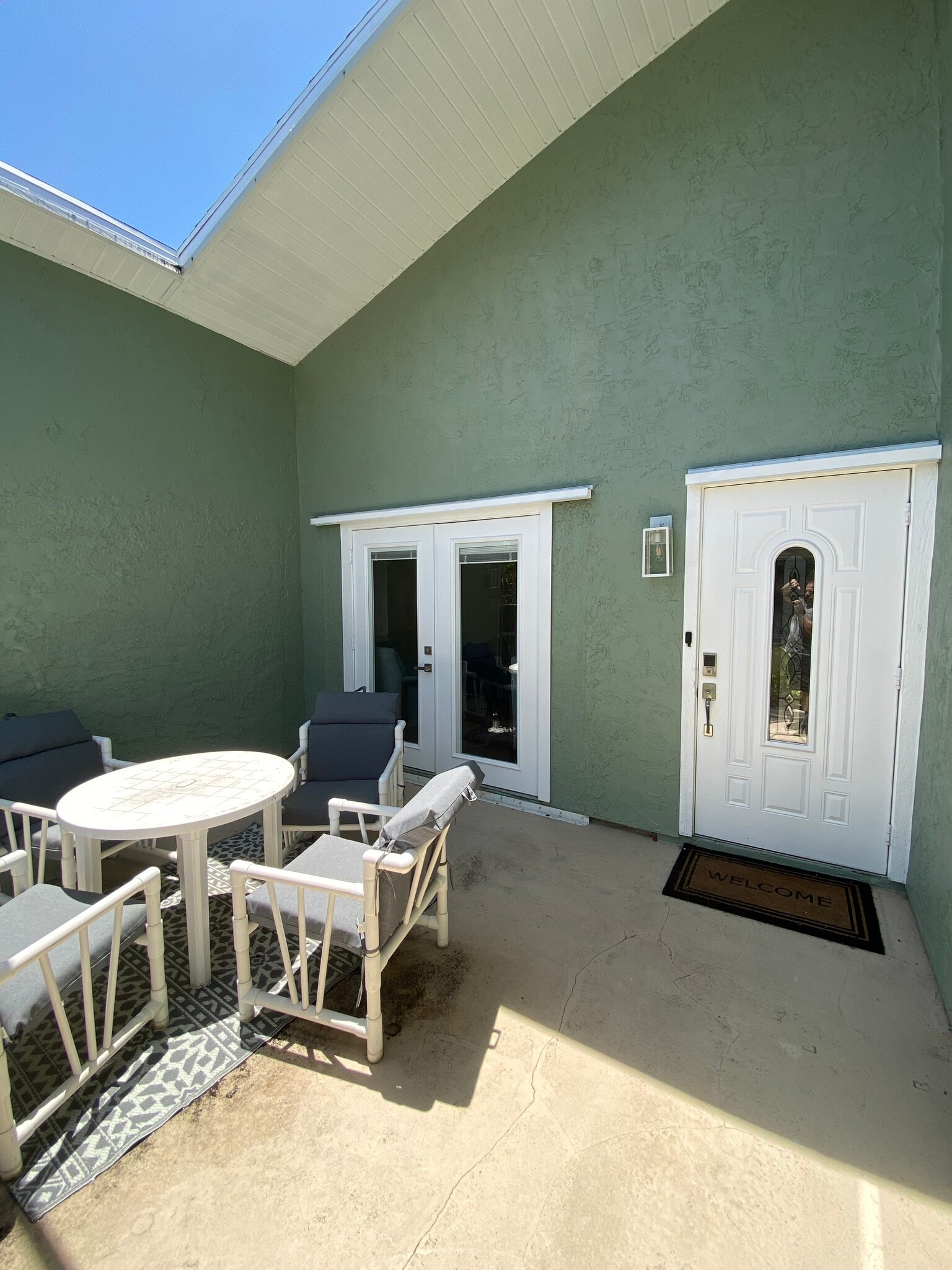 Building Photo - 1781 SE Linpark Ct