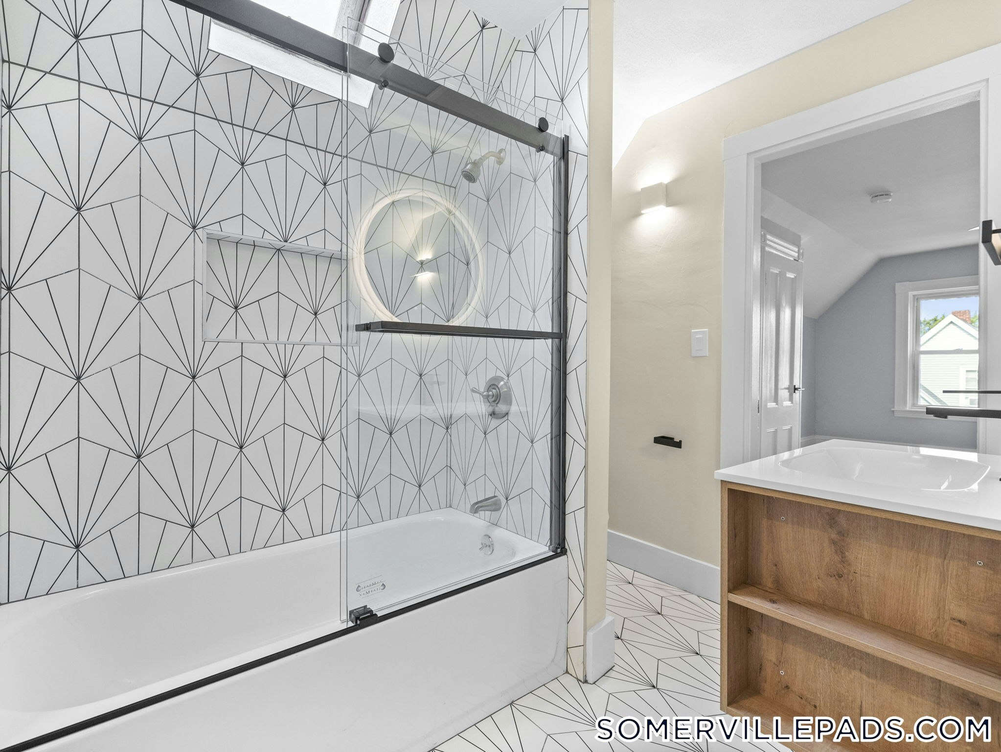 Building Photo - 39 Hancock St