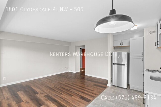 Building Photo - 1801 Clydesdale Pl NW