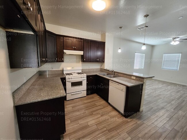 Building Photo - 3275 Chester Ln