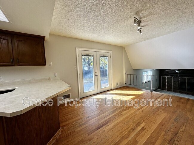 Building Photo - 1762 Ura Ln