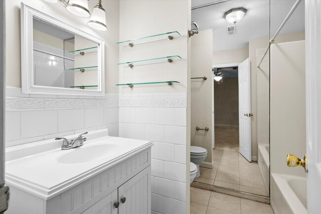 Building Photo - 22 Ogier St