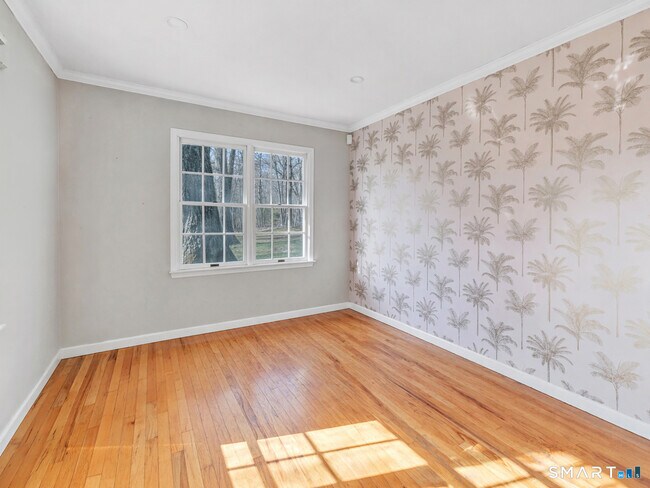 Building Photo - 553 Judd Rd