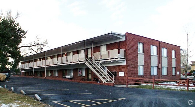 Alternate Building View - OakView Apartments